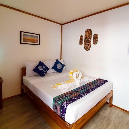 Hotel Keira Backpackers à El Nido Extérieur photo
