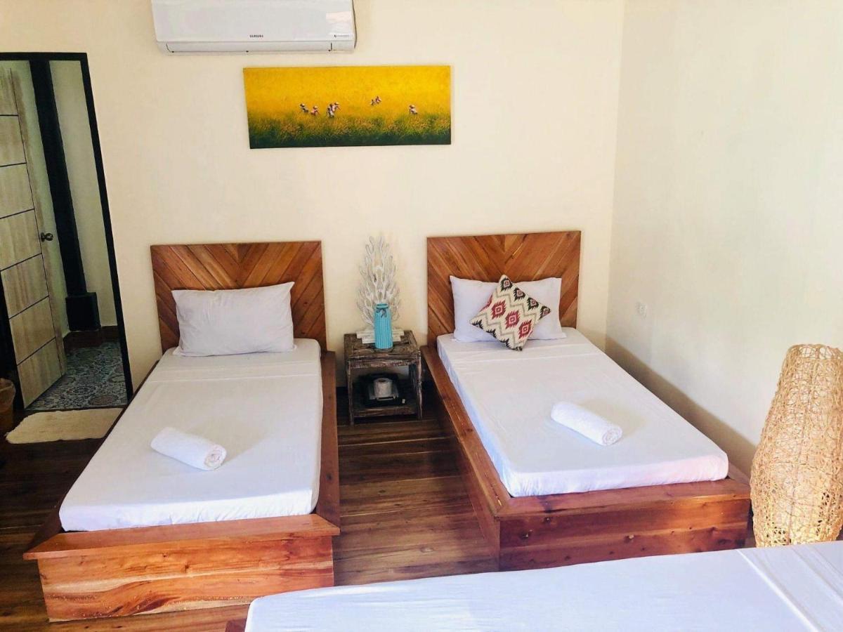 Hotel Keira Backpackers à El Nido Extérieur photo