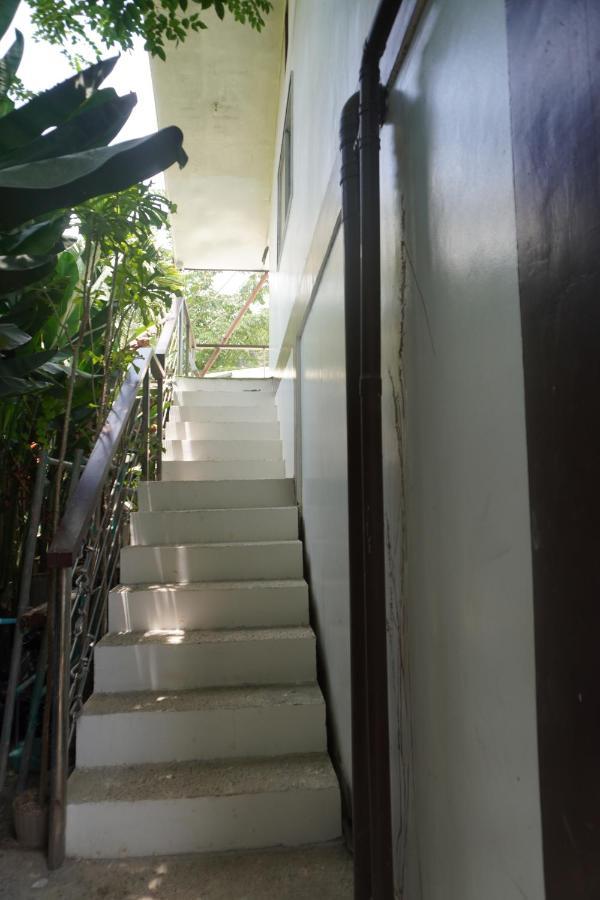 Hotel Keira Backpackers à El Nido Extérieur photo