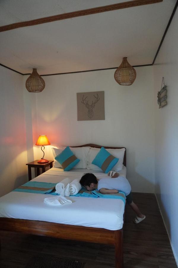 Hotel Keira Backpackers à El Nido Extérieur photo